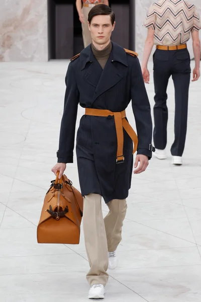 Look 6